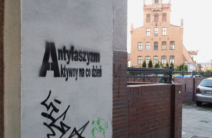 Антифашистське графіті