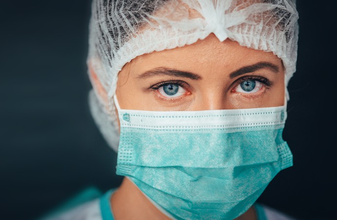 «Будь як Ніна»: як під час пандемії та медреформи зародився рух медсестер