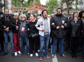 Марш несогласной Франции: почему французы протестуют против Макрона?