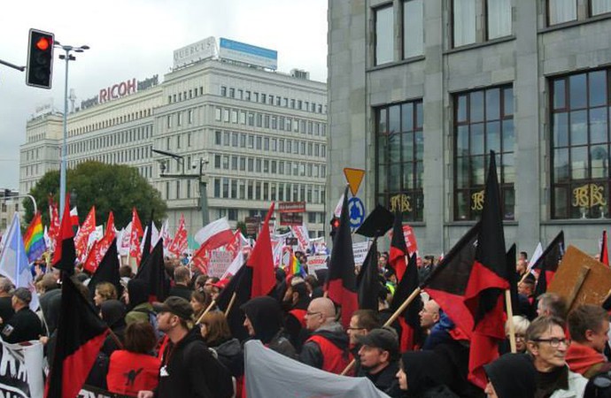 «Почти десять процентов активной рабочей силы в Польше — это украинцы» — интервью с активистом польского профсоюзного движения Игнацием Яном Юзвяком