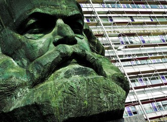 Між полюсами політики та теорії: розвиток академічного марксизму з 1960-х років до сьогодення