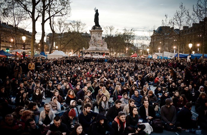 Парижские протесты: прямая демократия в поисках прямого действия