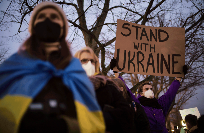 We need a peoples' solidarity with Ukraine and against war, not the fake solidarity of governments