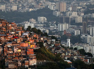 Экономика трущоб: бедность в Латинской Америке
