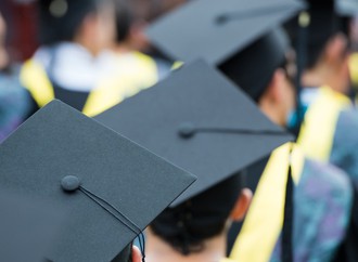 Знецінення дипломів та майбутнє університетів
