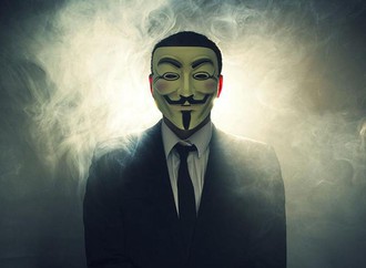 Віртуальні війни й замах на короля: історія маски Гая Фокса