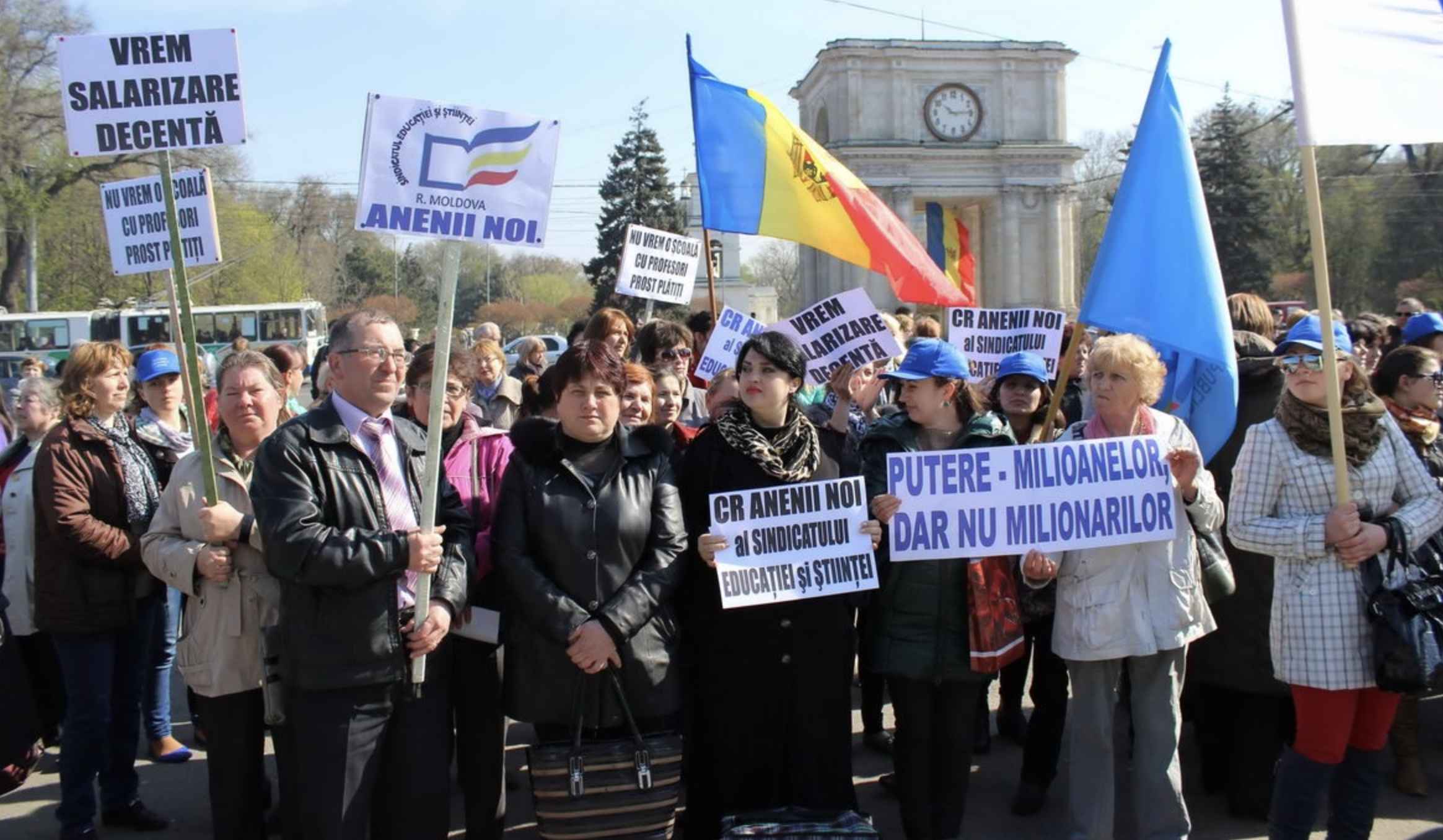 протест вчителів Молдова