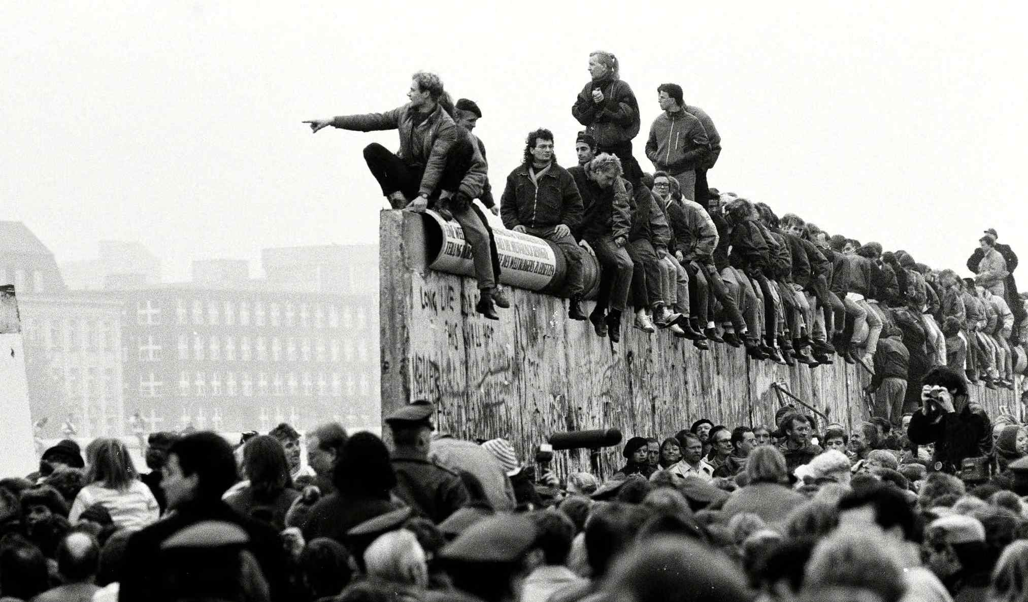 падіння берлінського муру